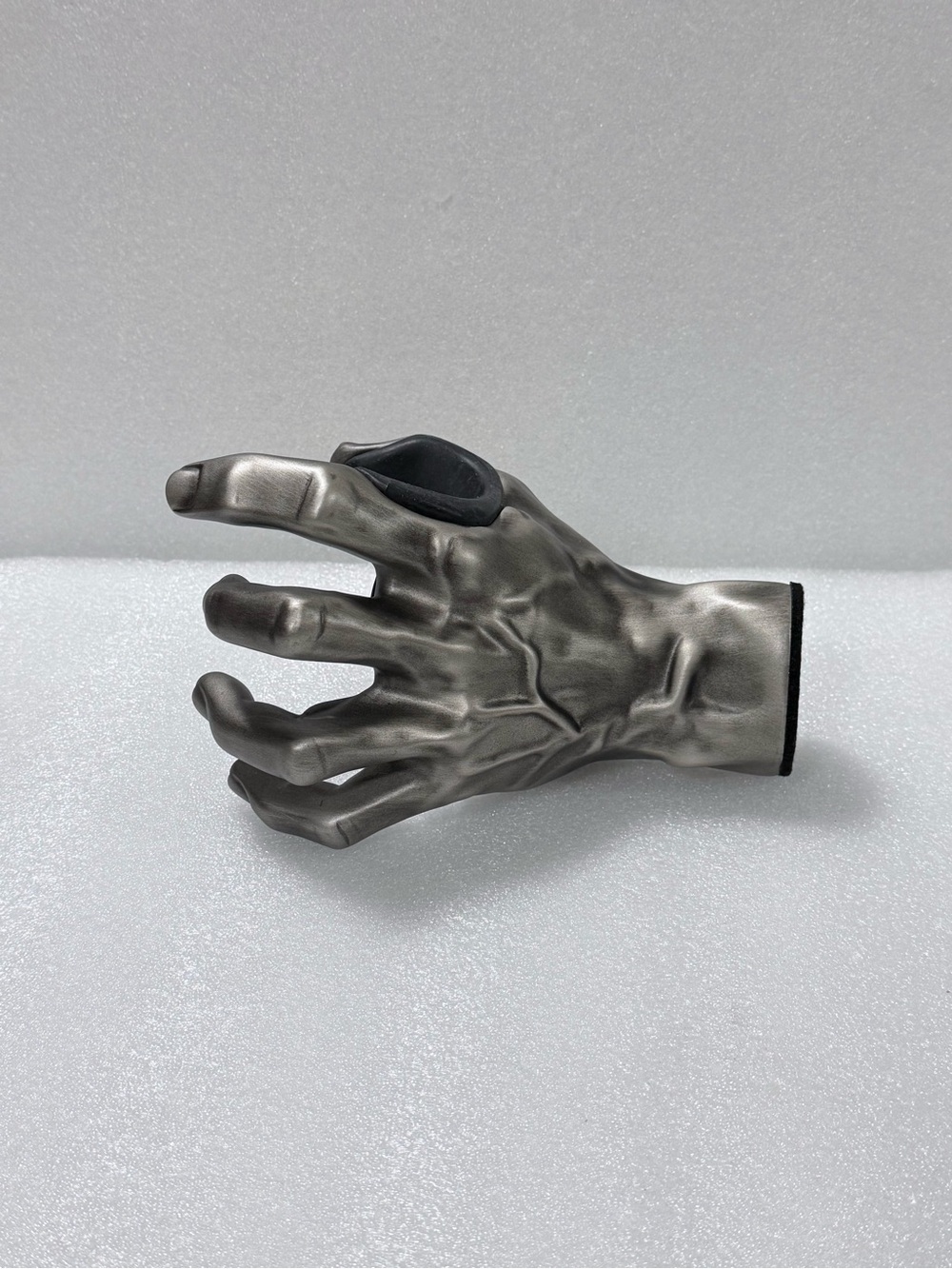 GuitarGrip Hand Shaped Wall Mounted Guitar Hanger, Silver